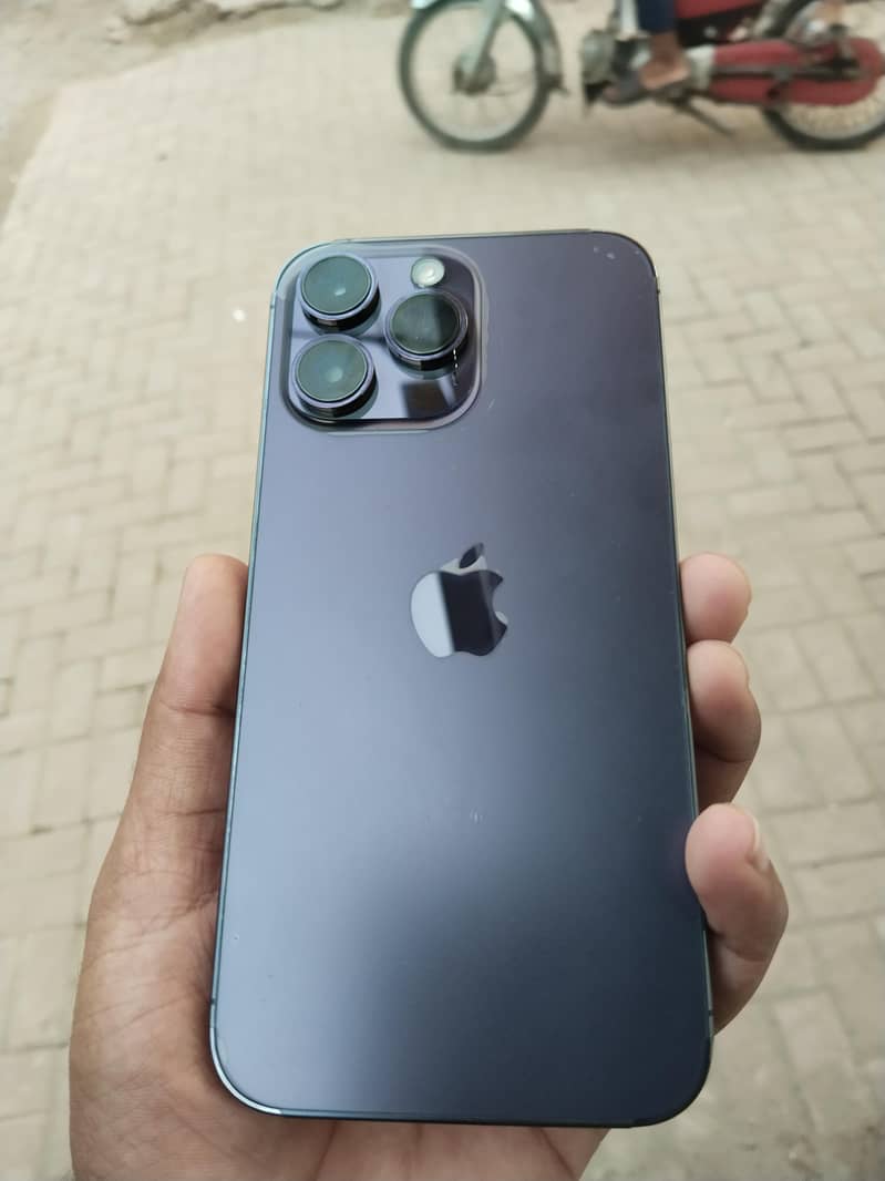 Apple iPhone 14 Pro Max 3
