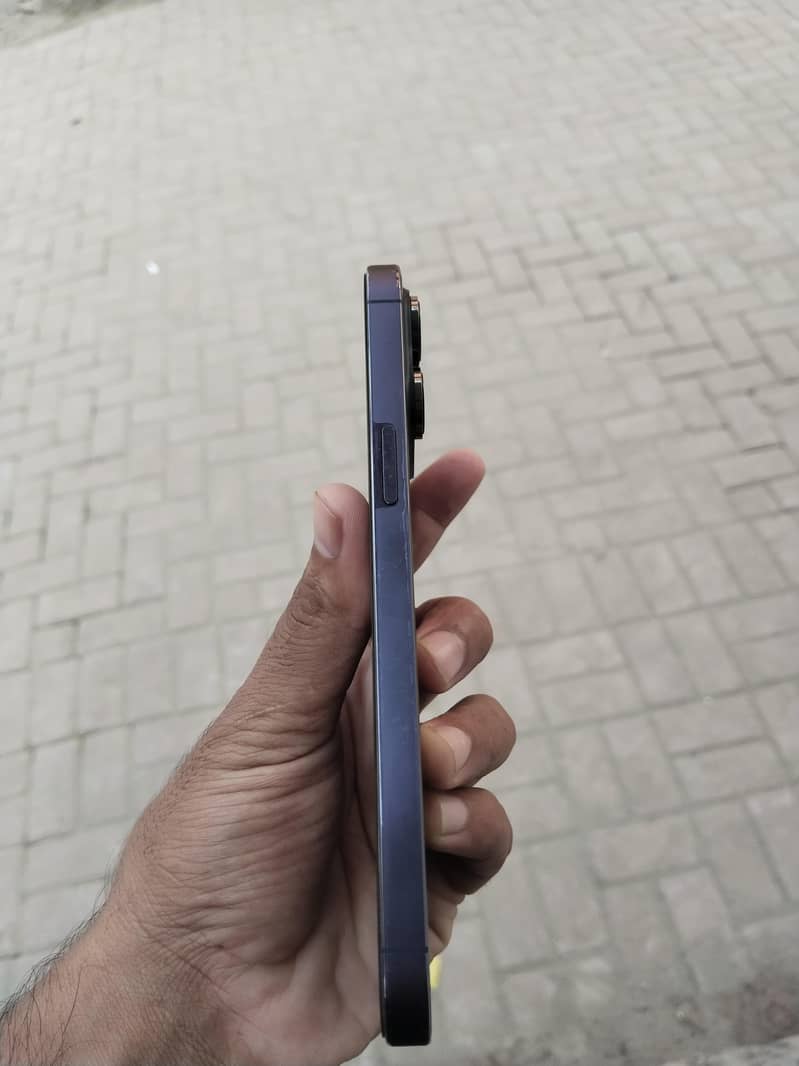 Apple iPhone 14 Pro Max 4