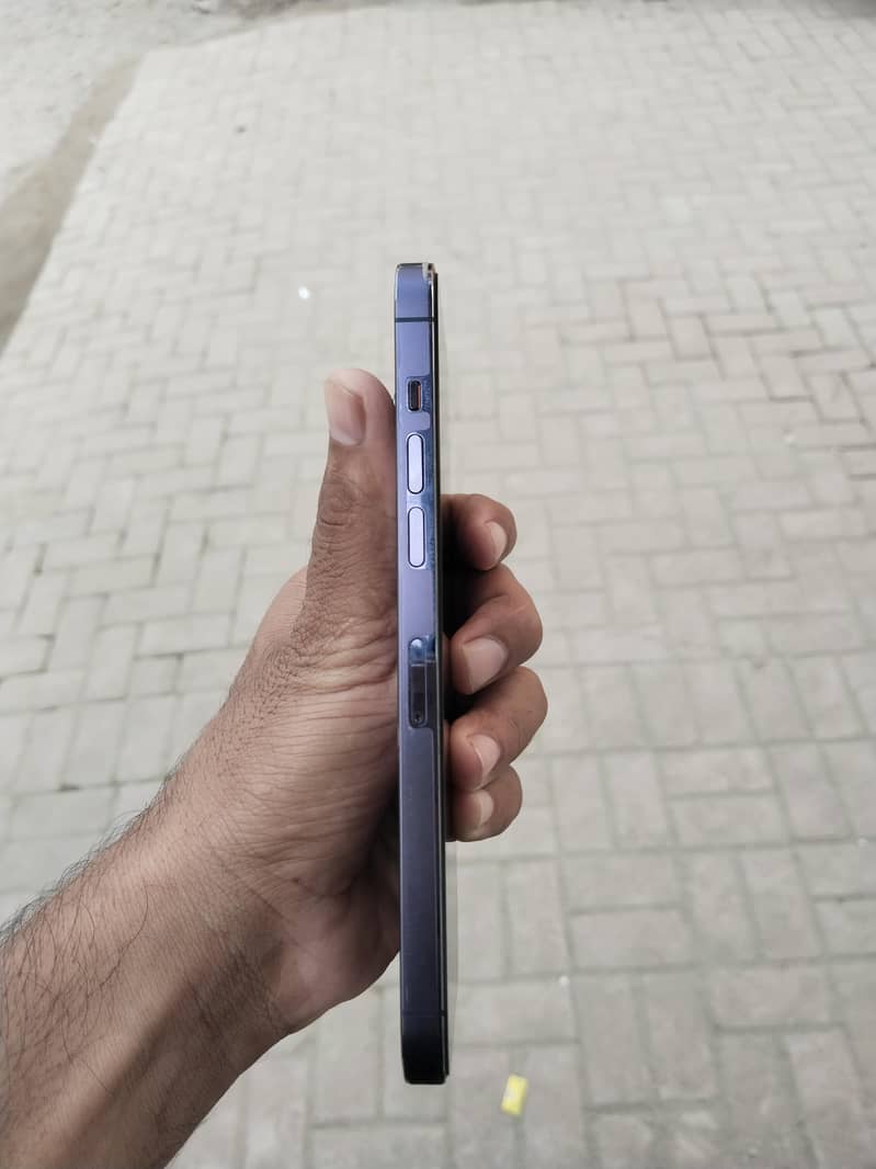 Apple iPhone 14 Pro Max 5