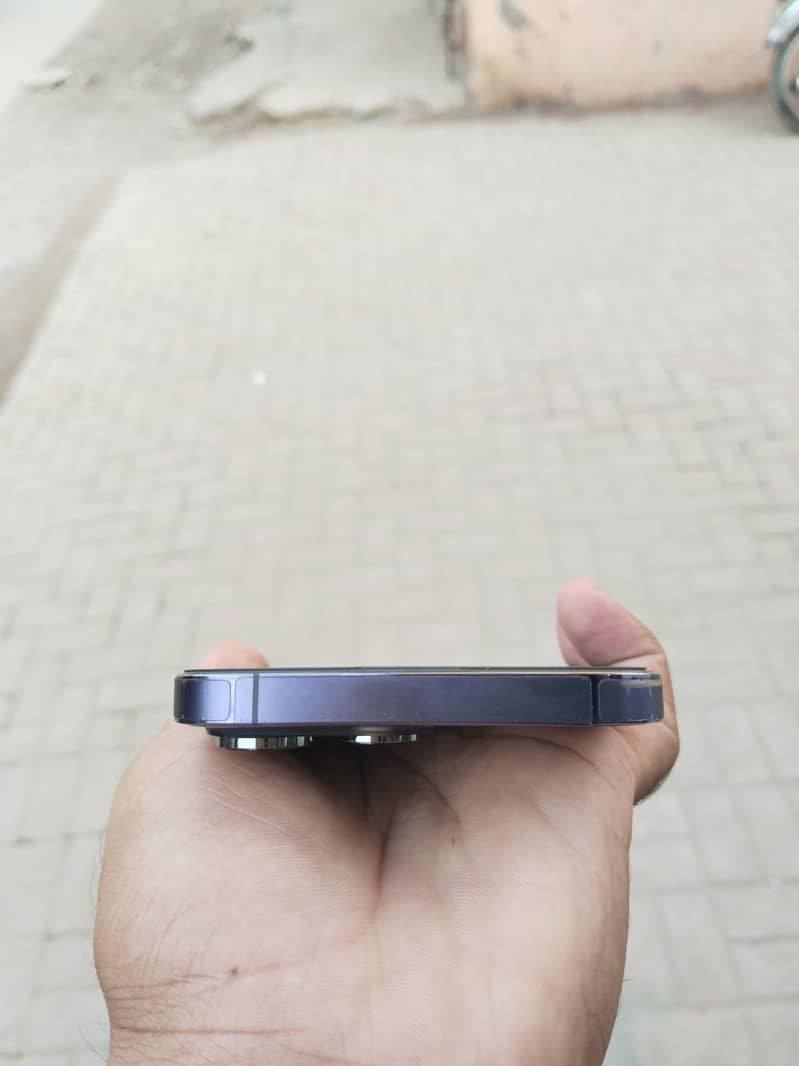 Apple iPhone 14 Pro Max 6