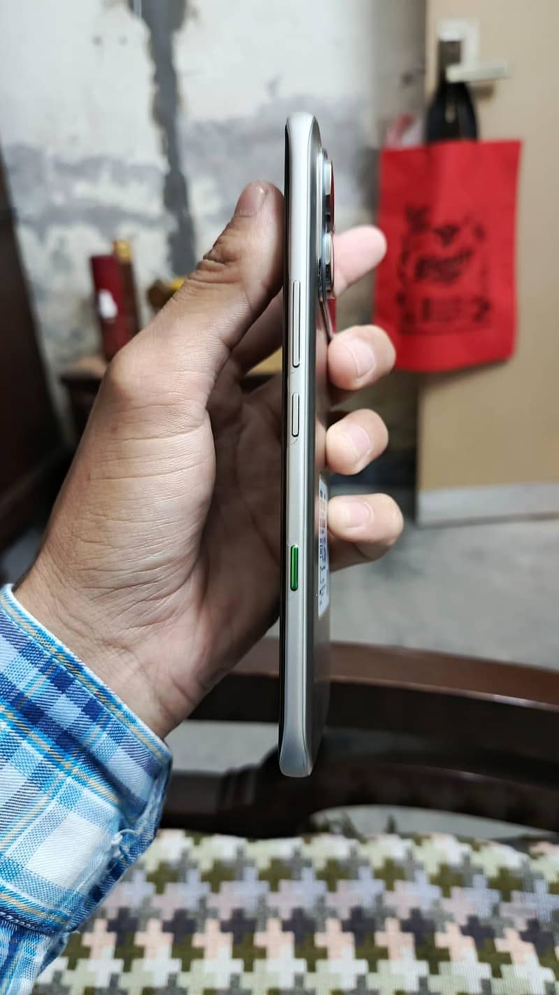 Infinix NOTE EDGE 8/256 1