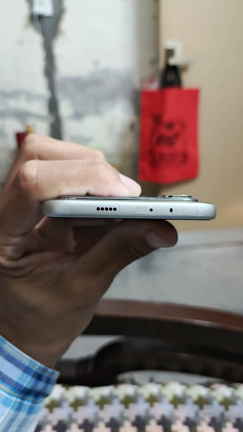 Infinix NOTE EDGE 8/256 4