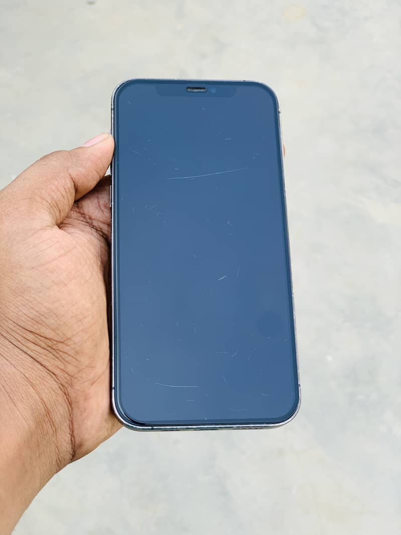 Apple iPhone 12 Pro 2
