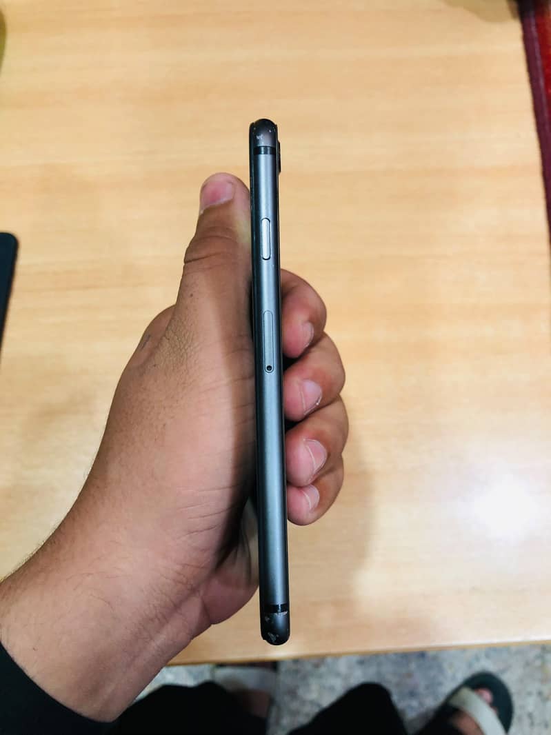 Apple iPhone 8 7