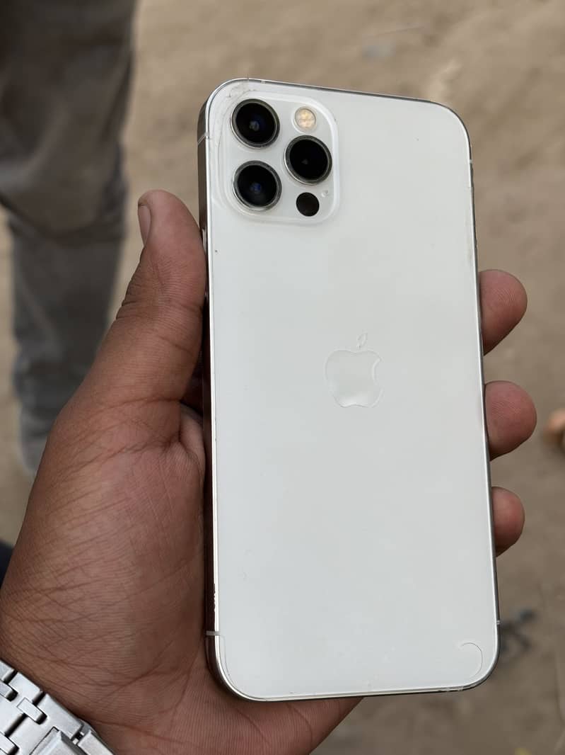 Apple iPhone 12 Pro 1