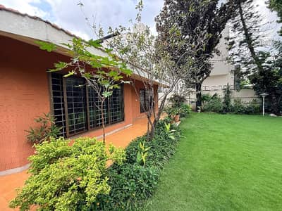 Beautiful & Spacious 4 Bedroom 1000 sq. yd House for Rent in E-7 Islamabad VIP Location Garden Servant Room Ideal Family Living