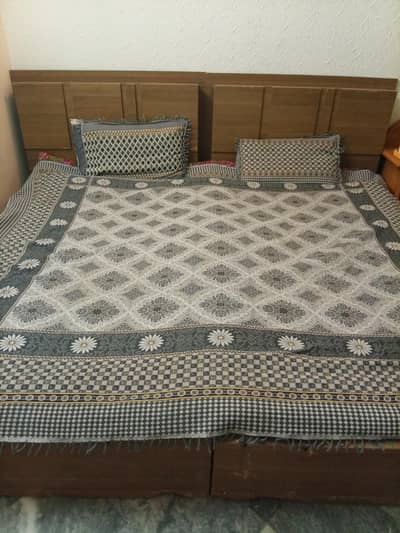 2 single bed used