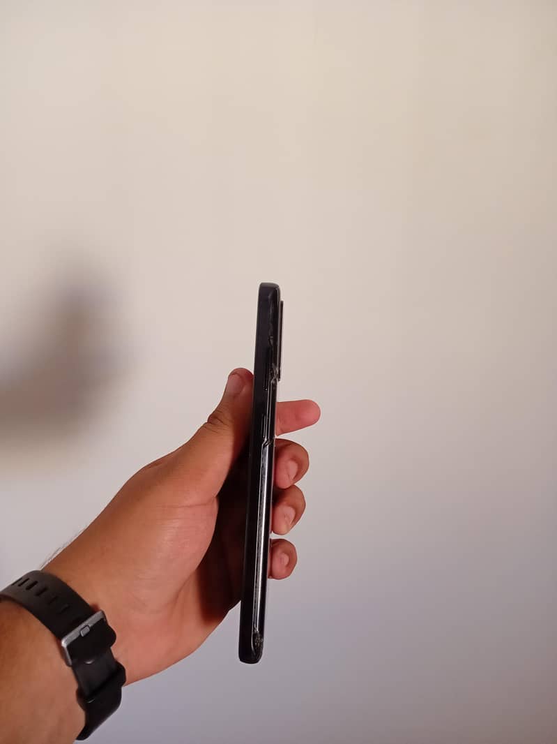 Samsung Mobile S20 Plus 3
