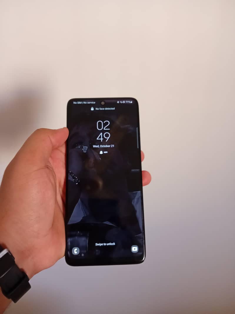 Samsung Mobile S20 Plus 6