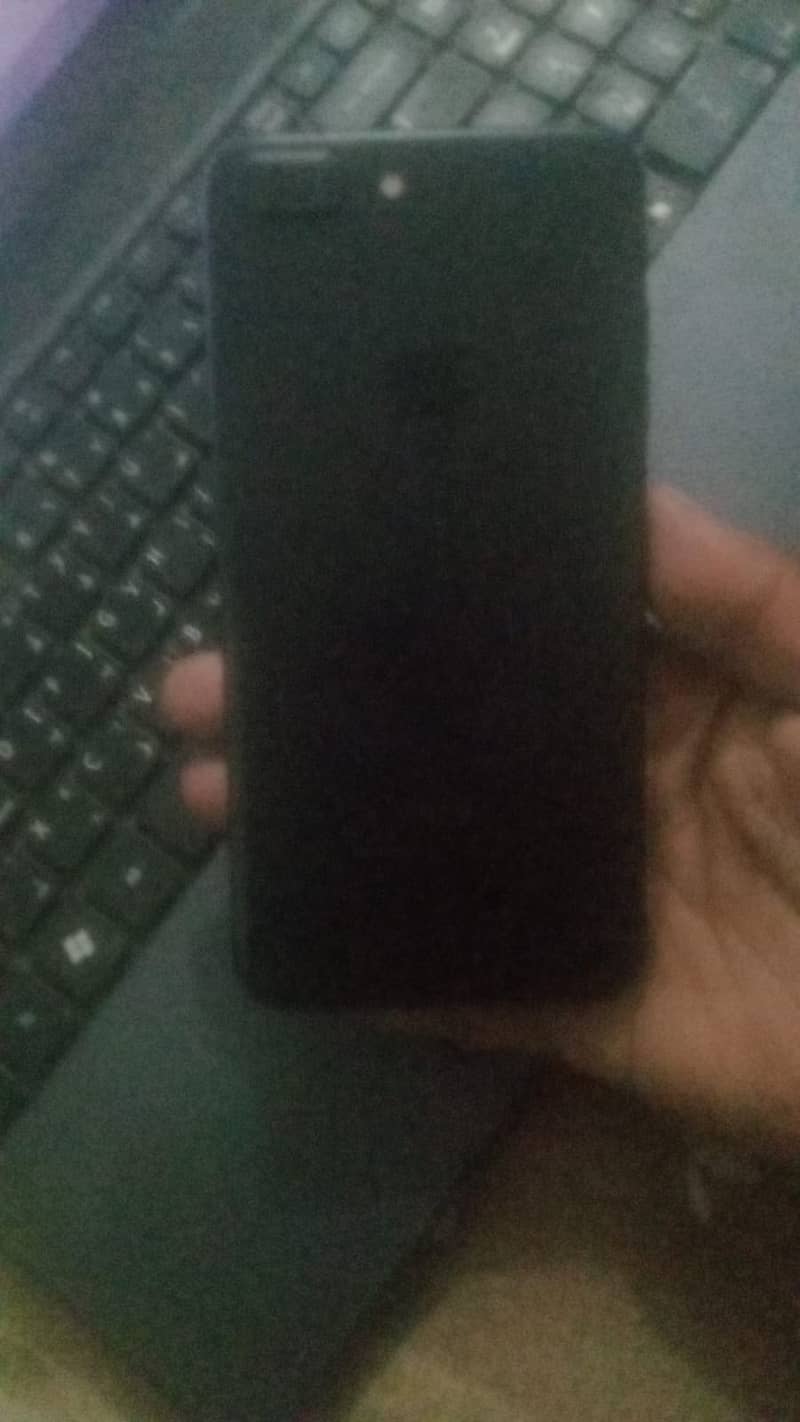 Apple iPhone 7 Plus 1