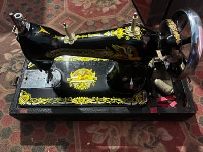 Singer sewing machine for sale