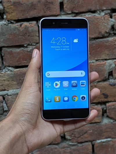 Huawei Nova 2 Plus 4/128Gb Mobile 4G / No oppo vivo samsung infinix