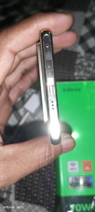Infinix Note 40 Pro