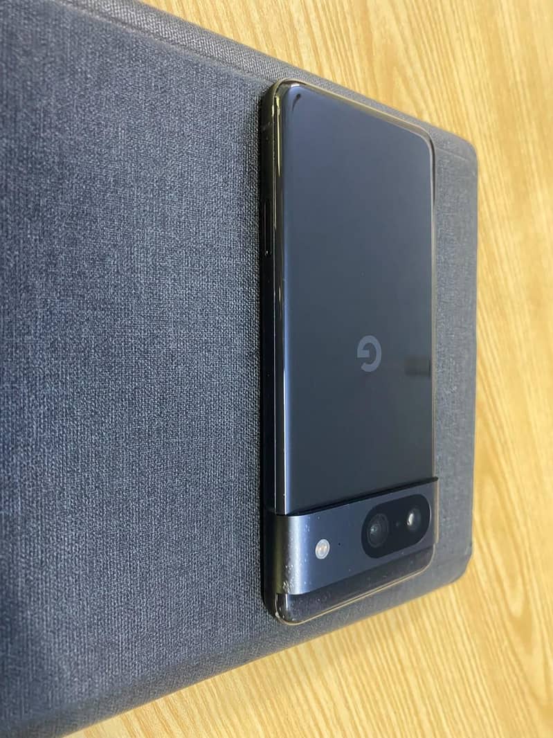 Google Pixel 8 2