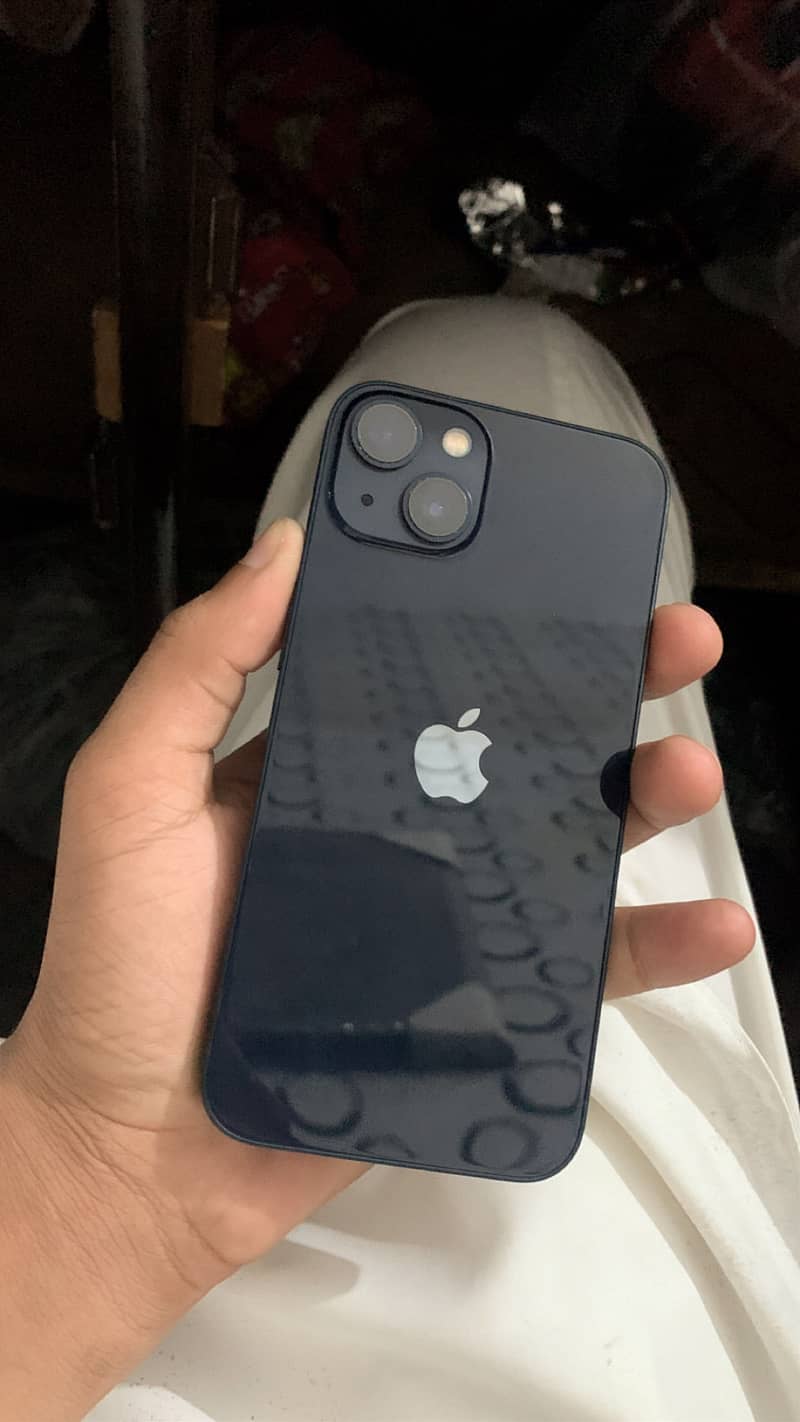 Apple iPhone 13 locked 0