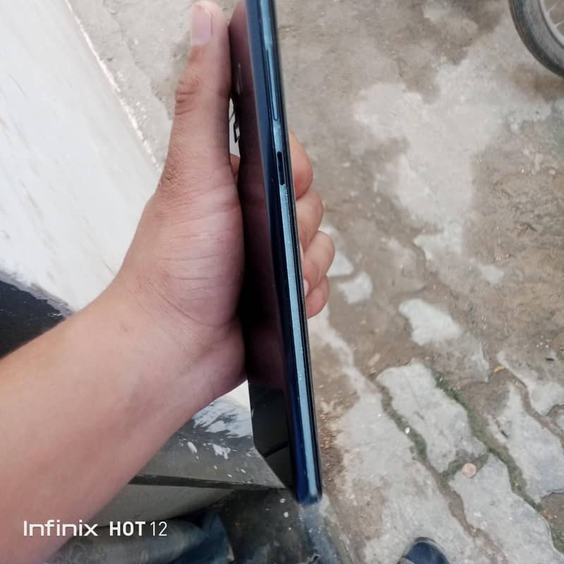Samsung Mobile Note 9 4