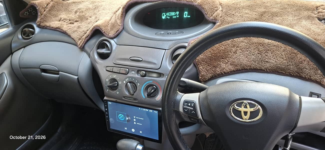 Toyota Vitz 2002 7