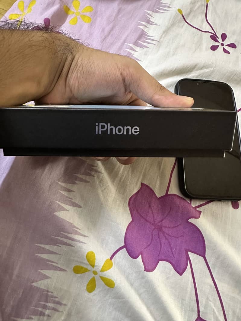 Apple iPhone 13 Pro 8