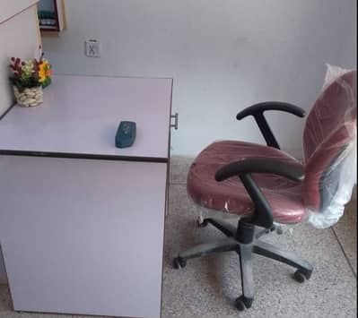table & Chair