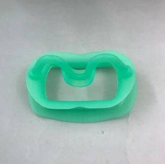 2PCS Dental Teeth Whitening Mouth Props Gag Opener Cheek Retractor Prop Silicone R6064