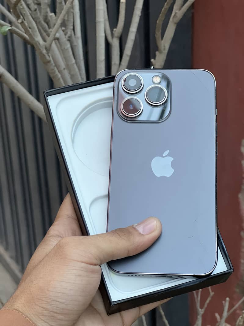 Apple iPhone 13 Pro 4