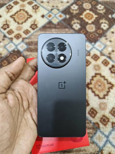 One Plus 13R/Ace 5.12gb/512gb  10/9.8 with box,case,original charger