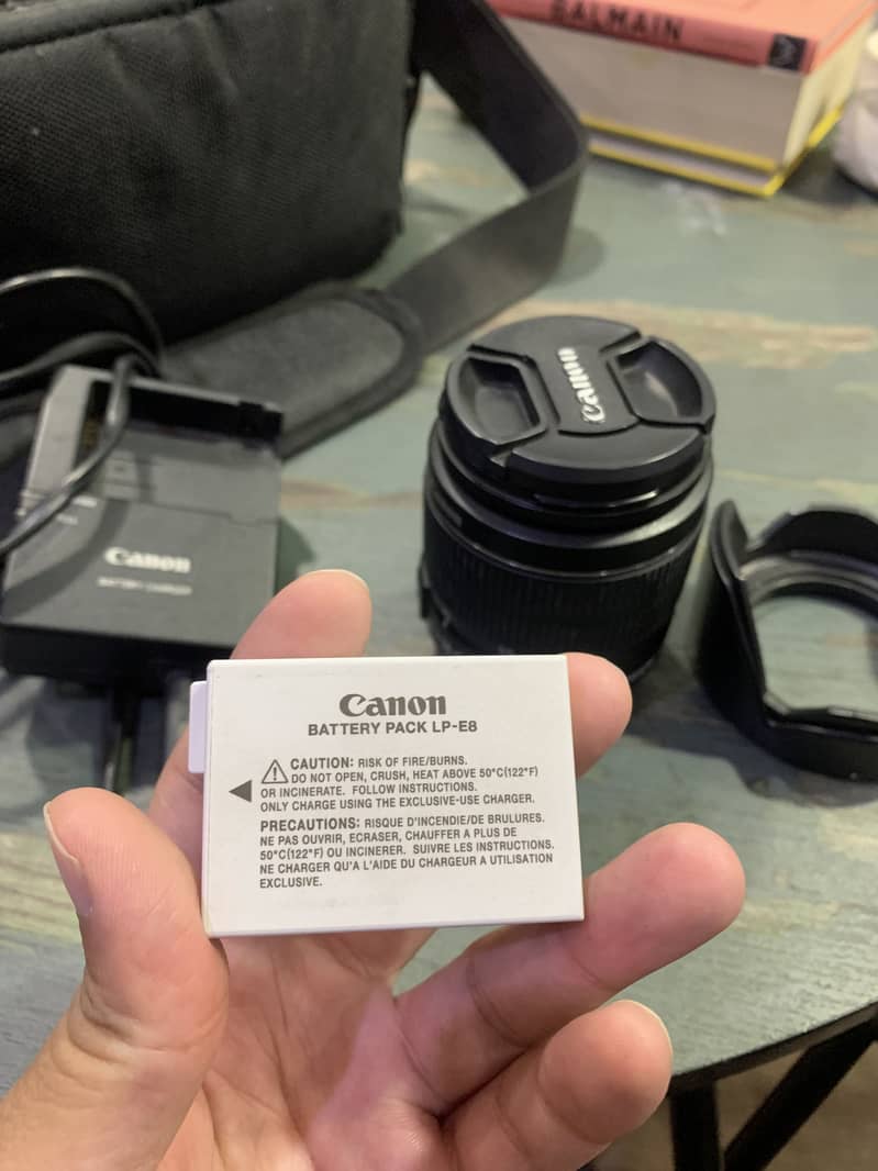 DSLR EOS 700D with basic and 50 mm lens 6