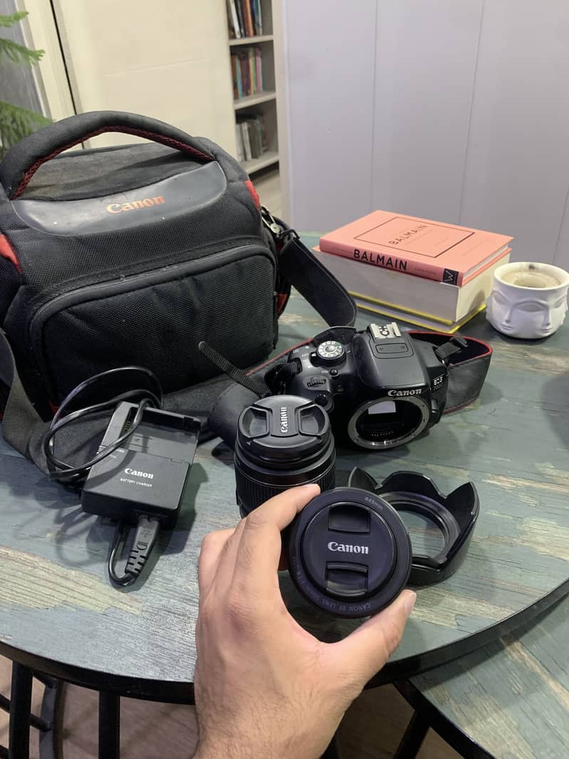 DSLR EOS 700D with basic and 50 mm lens 10