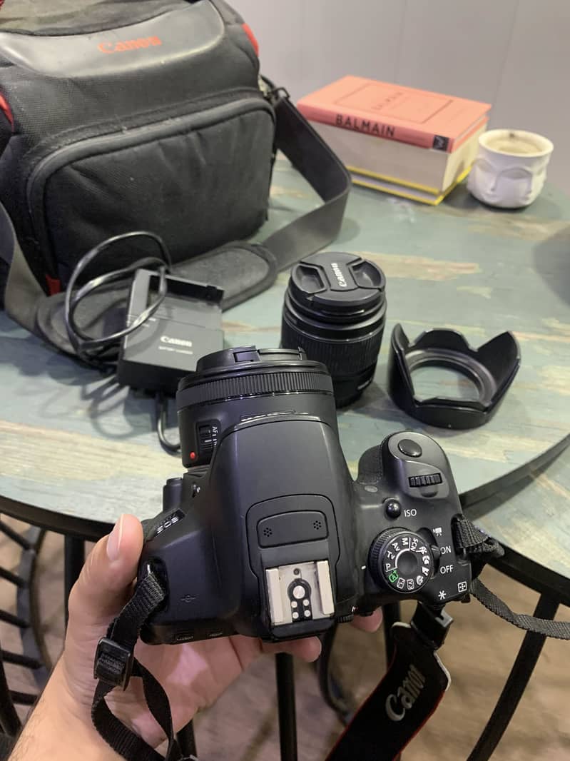 DSLR EOS 700D with basic and 50 mm lens 11