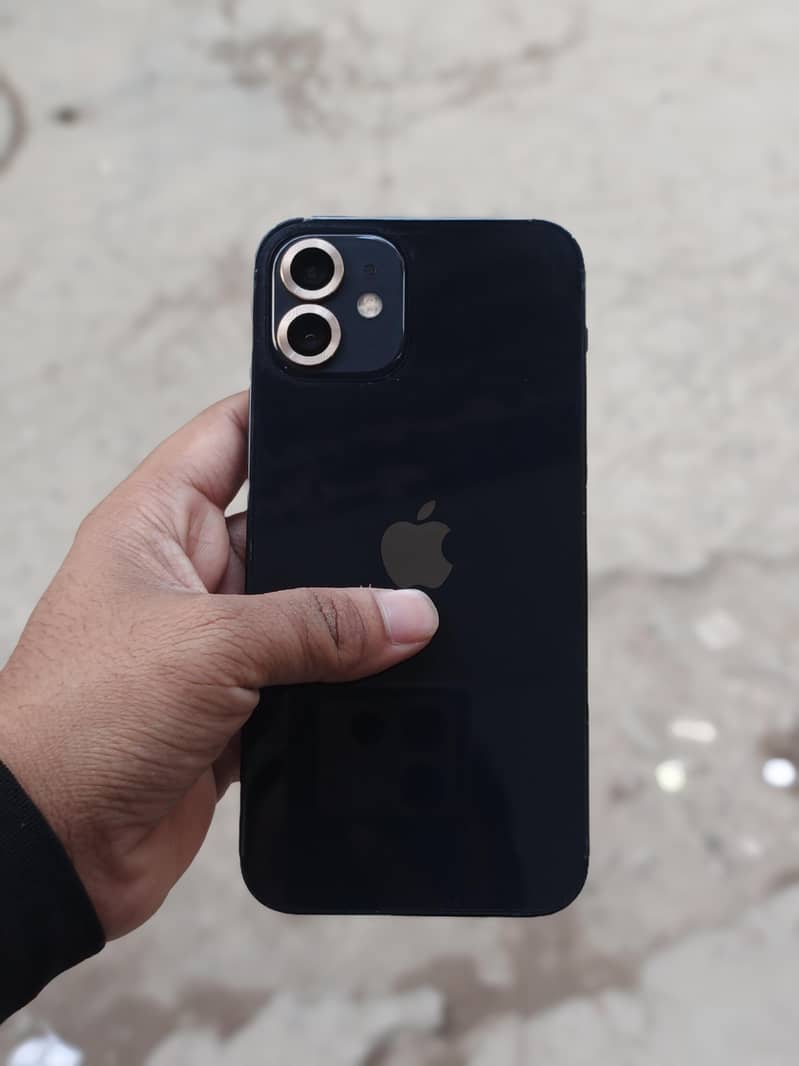 Apple iPhone 12 jv 1