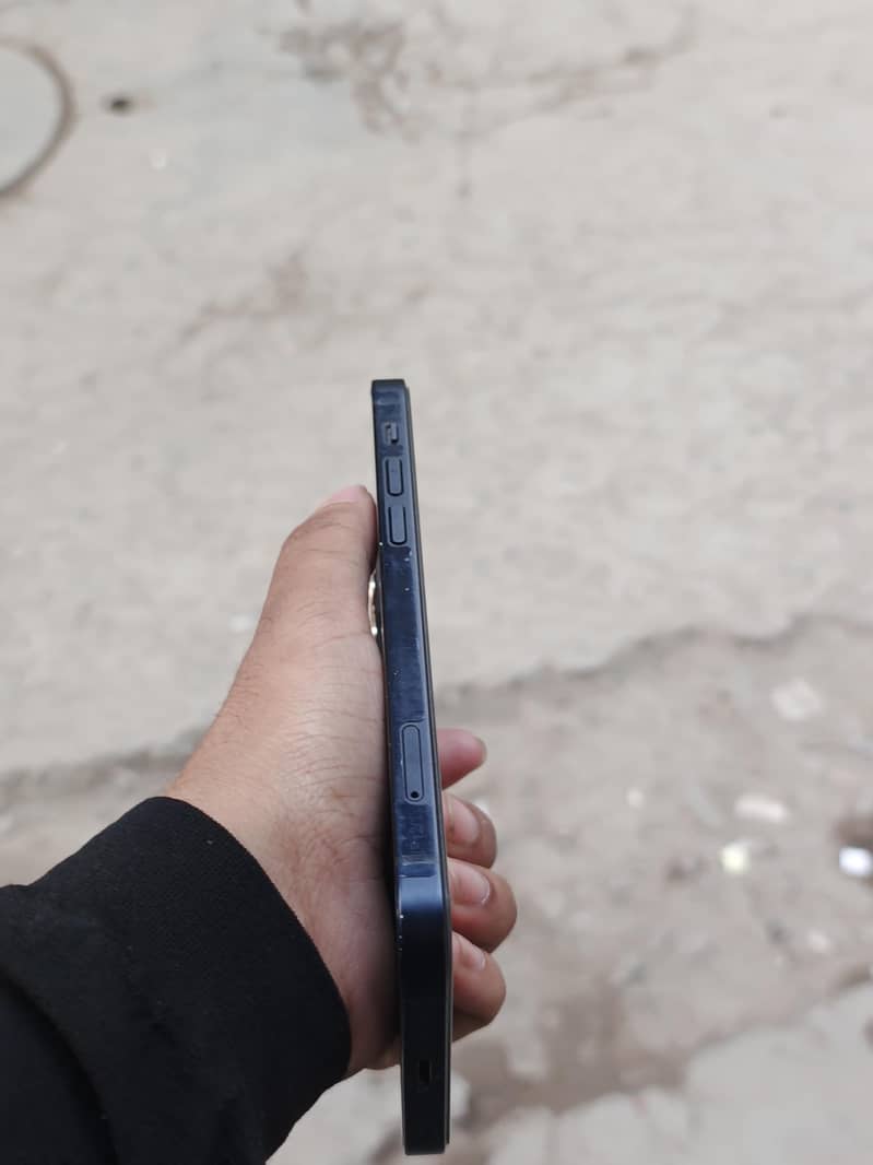 Apple iPhone 12 jv 3