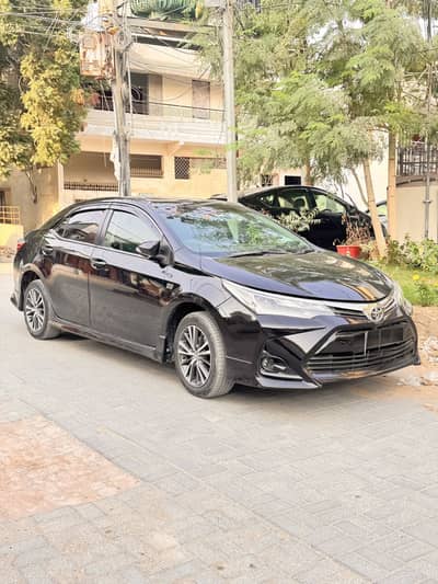 Toyota Corolla Altis Black Interior 2021/22 Reg