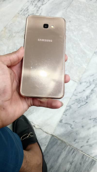 Samsung Mobile J4