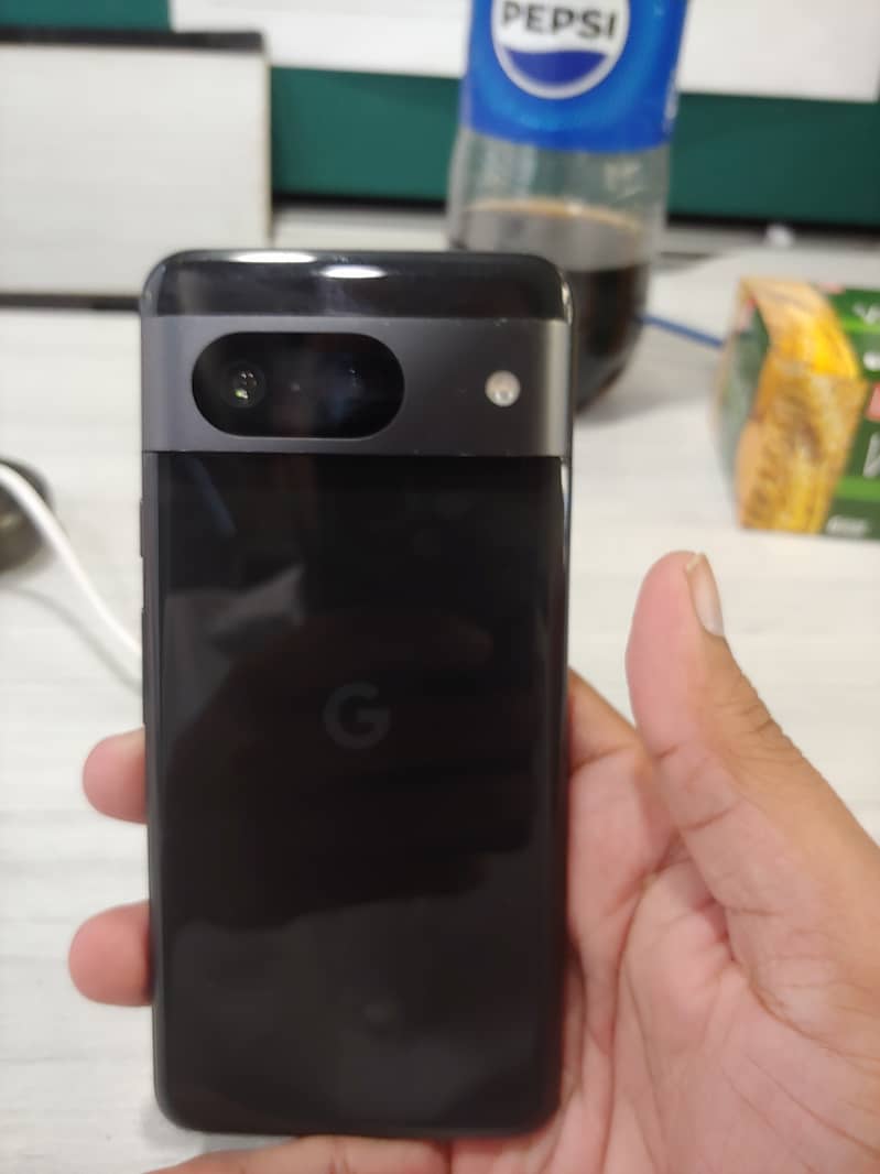 Google Pixel 8 2