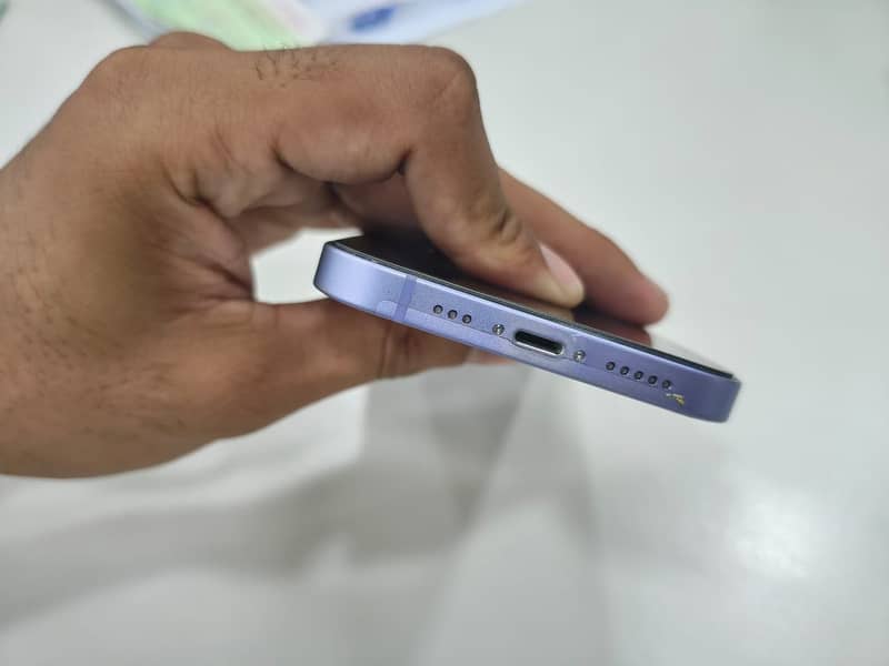 Apple iPhone 12 5
