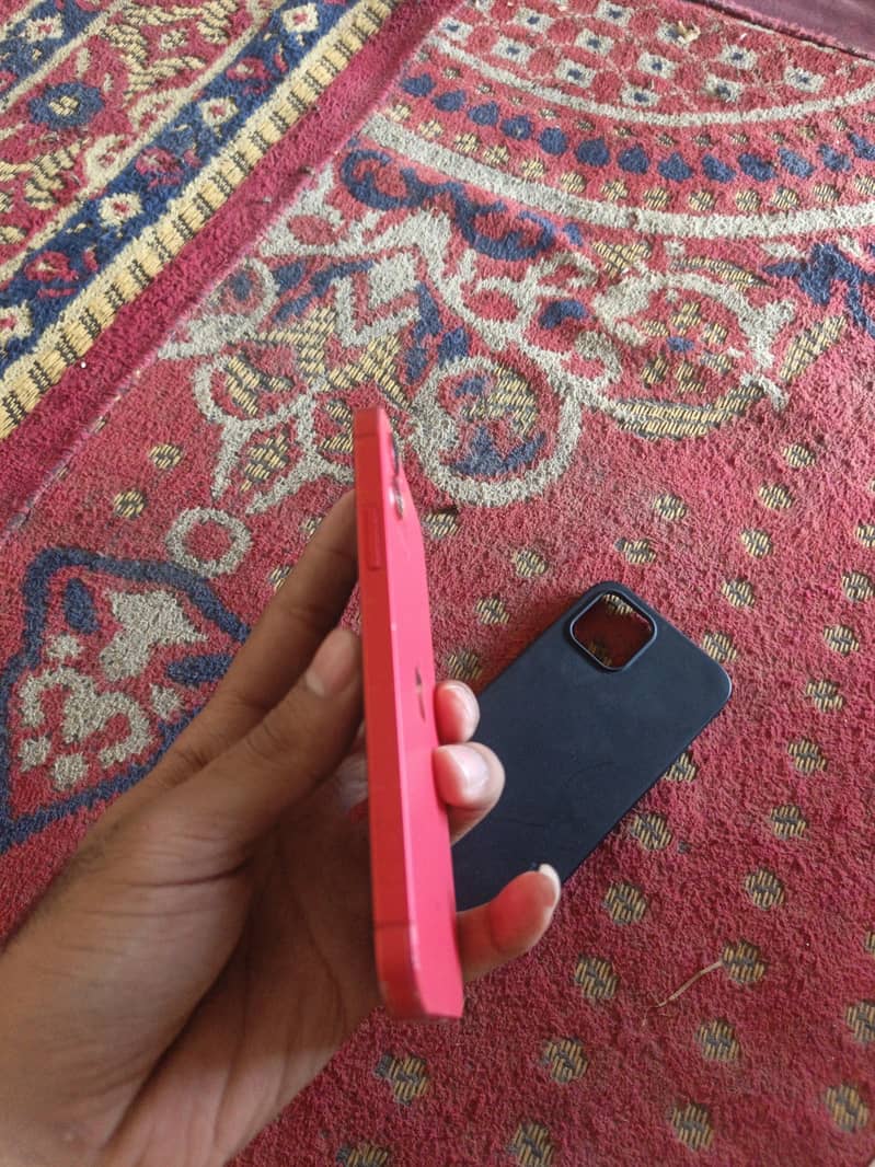 Apple iPhone 12 2