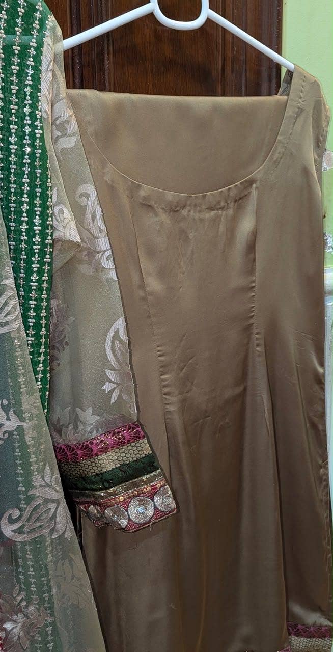 Dress 0