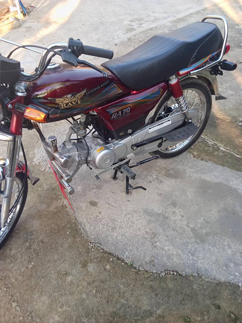 Ravi CD 70 1