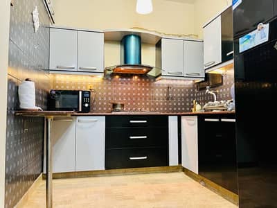 two bed dd 1st floor portion for rent in johar