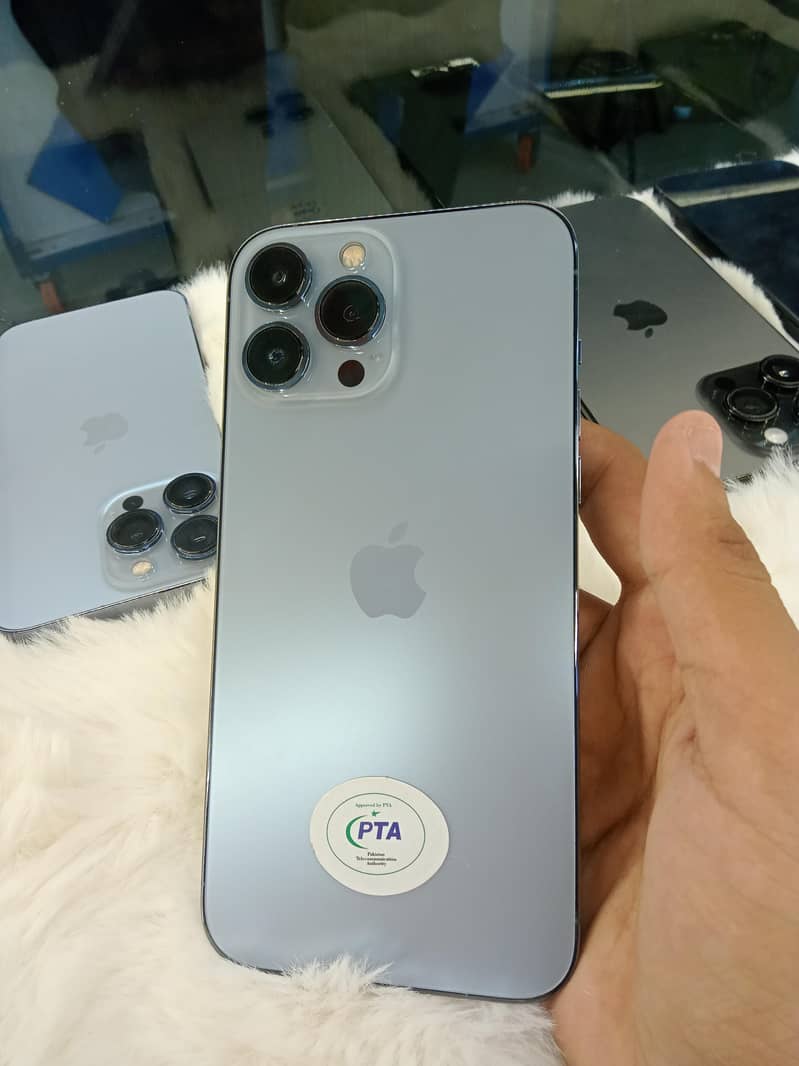 Apple iPhone 13 Pro Max 0