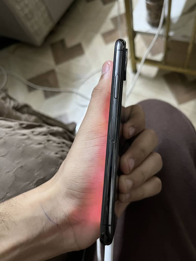 Apple iPhone XS 2