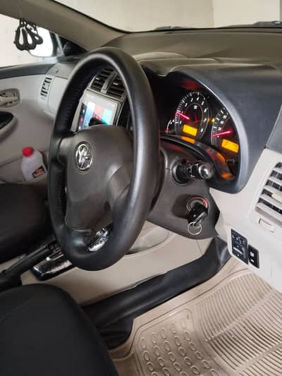 Toyota Corolla GLI 2011