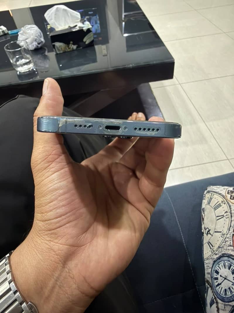 Apple iPhone 13 Pro Max 5