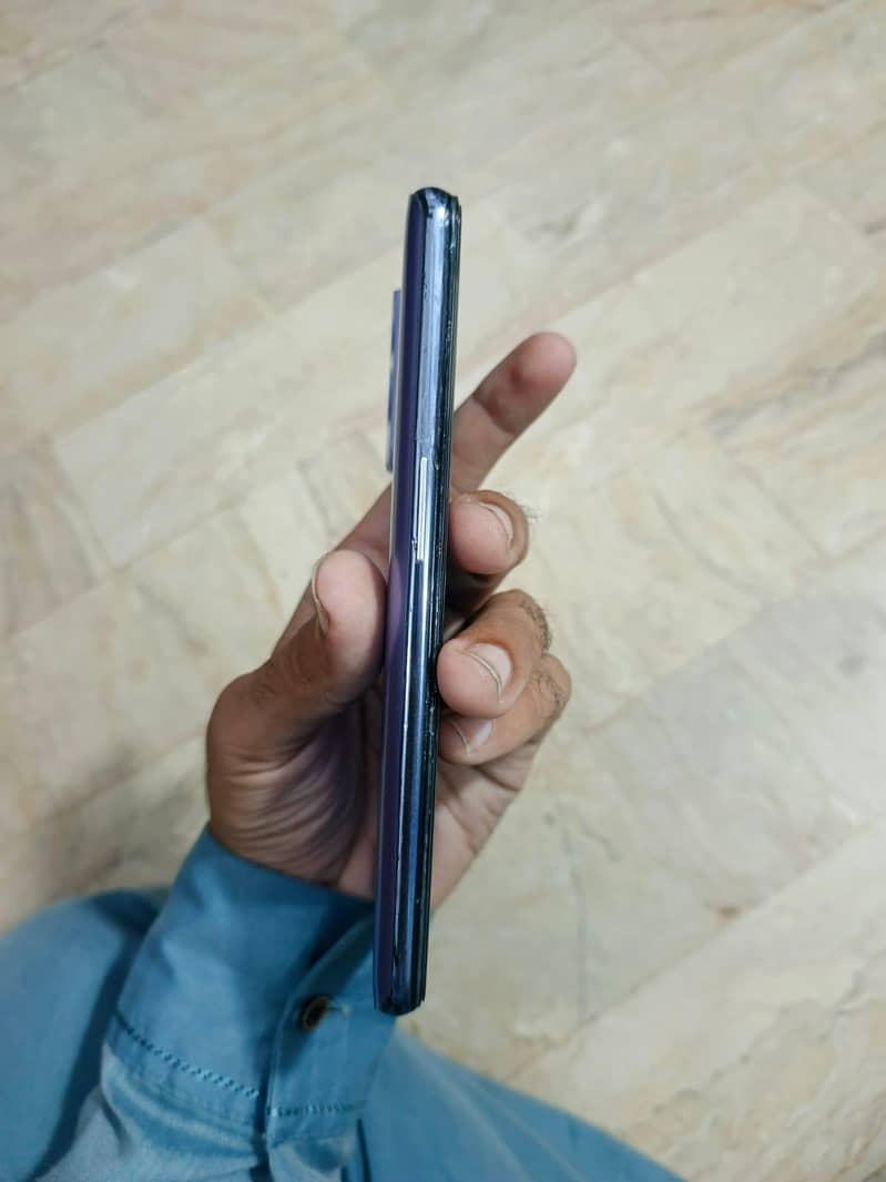 One Plus 9 8/128 7