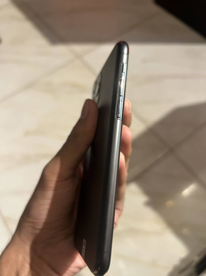 Apple iPhone 11 Pro 1
