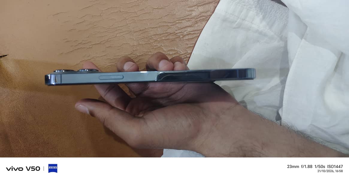 Apple iPhone 13 Pro Max 1