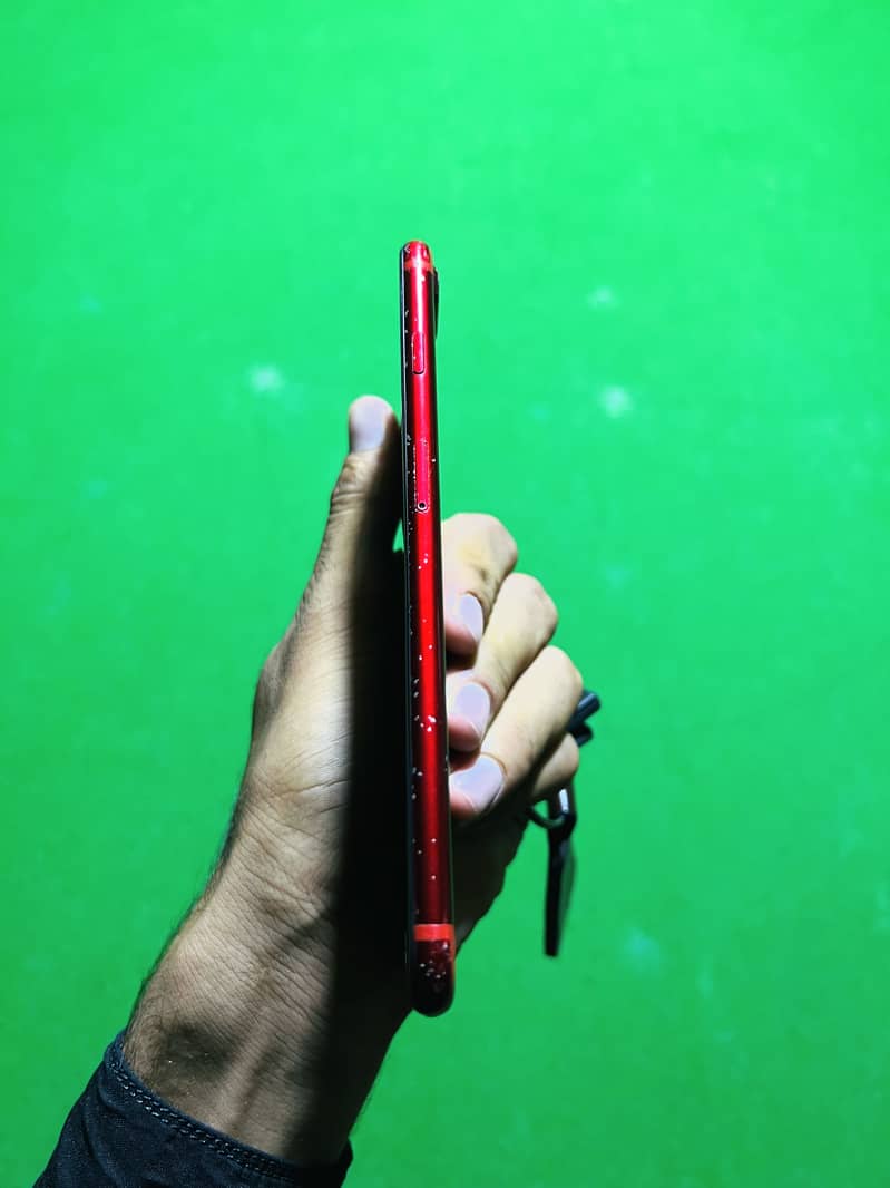 Apple iPhone 7 Plus 9