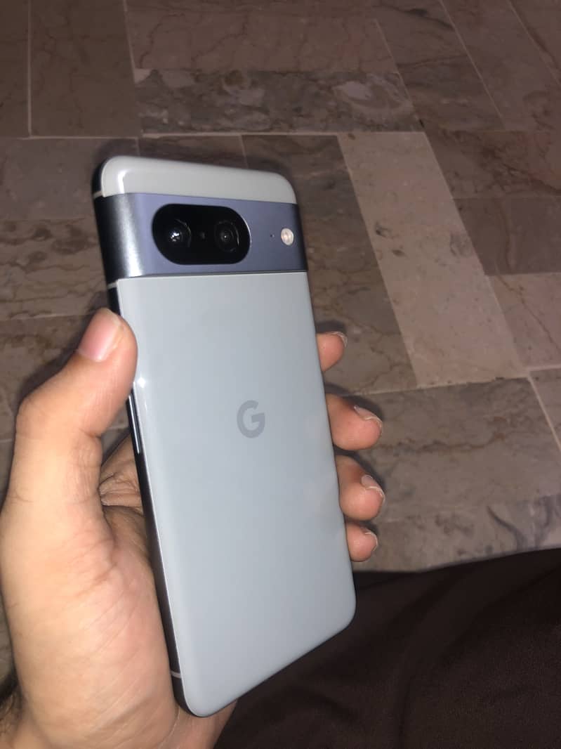 Google Pixel 8 1
