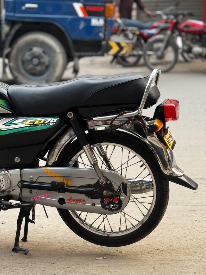 Honda CD 70 4