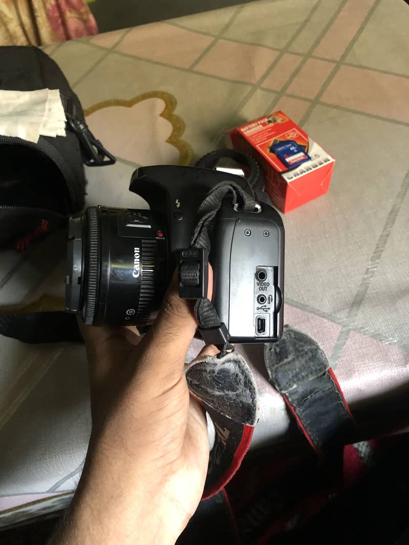 Canon 1000D Camera 8